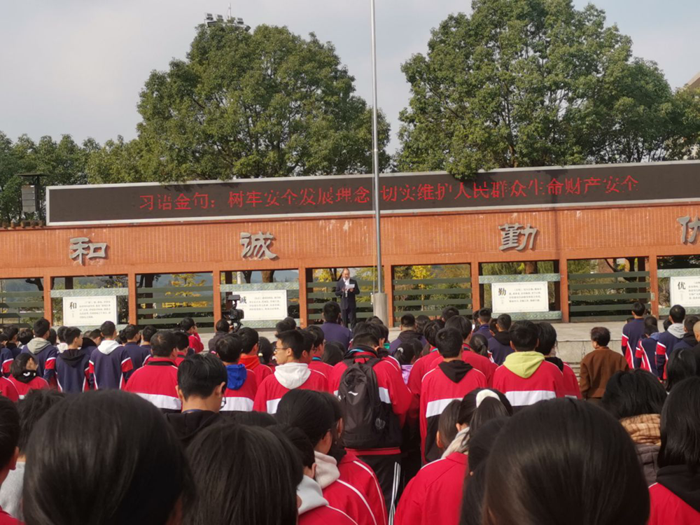 0b2195bb75e84962a10732997e6eaeba.png 0b2195bb75e84962a10732997e6eaeba.png